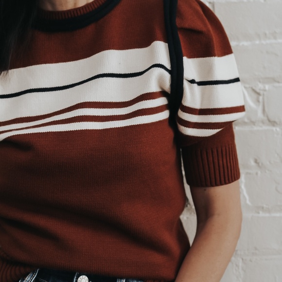 EN SAISON Retro Stripe Knit Sweater - Picture 3 of 3
